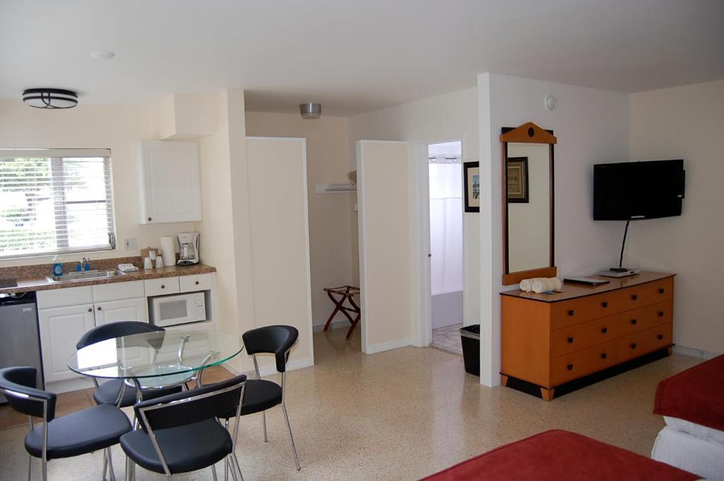 Alcazar Resort- Gay Mens Resort Fort Lauderdale Zimmer foto